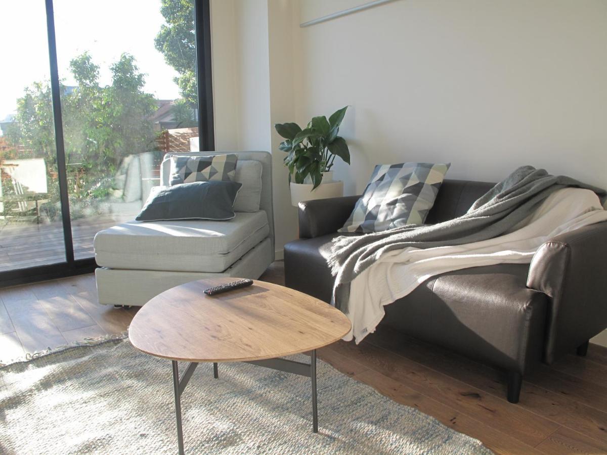 Modern 3 Bedroom Apt With Free Parking, Netflix, Wifi & Welcome Wine By Bnb Pro Melbourne Bagian luar foto